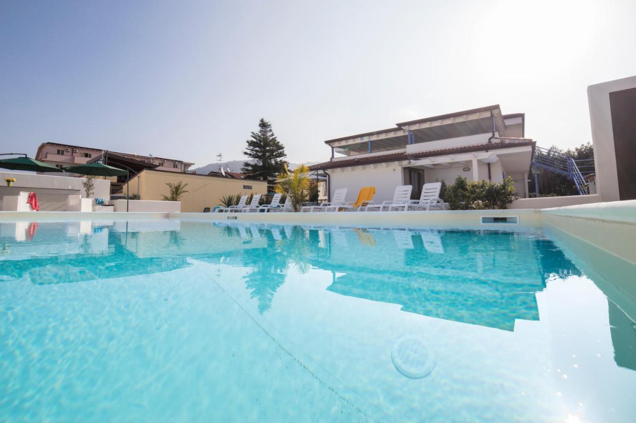 Villa Concettina Capo d'Orlando Bagian luar foto
